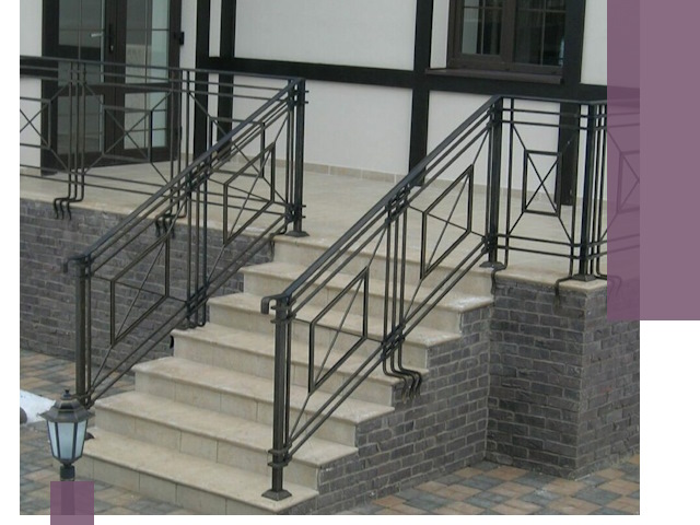 Перила для крыльца в Лениногорске — монтаж, изготовление и установка