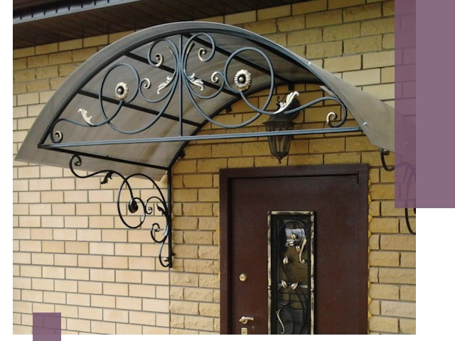 Изготовление козырьков из металла под ключ в Лениногорске