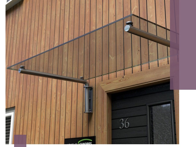 Стеклянные козырьки на входы и фасады в Лениногорске