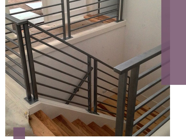 Изготовление поручней из металла и дерева в Лениногорске